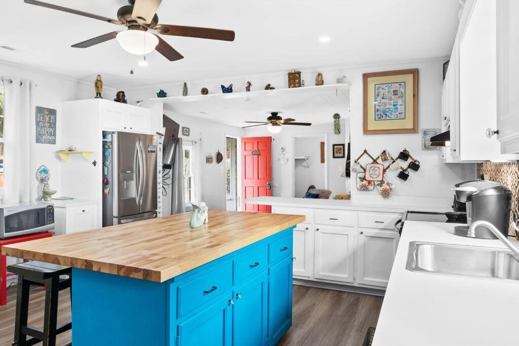 Dolphin Cove - Whole Waterfront House With Dock Villa Ocean Isle Beach Exteriör bild
