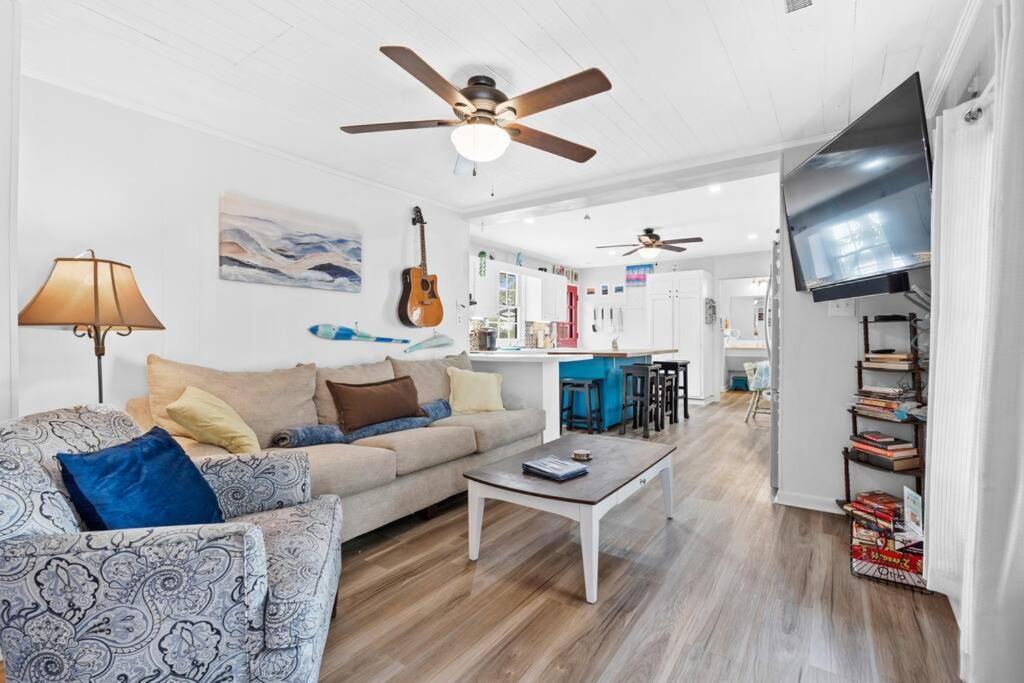 Dolphin Cove - Whole Waterfront House With Dock Villa Ocean Isle Beach Exteriör bild
